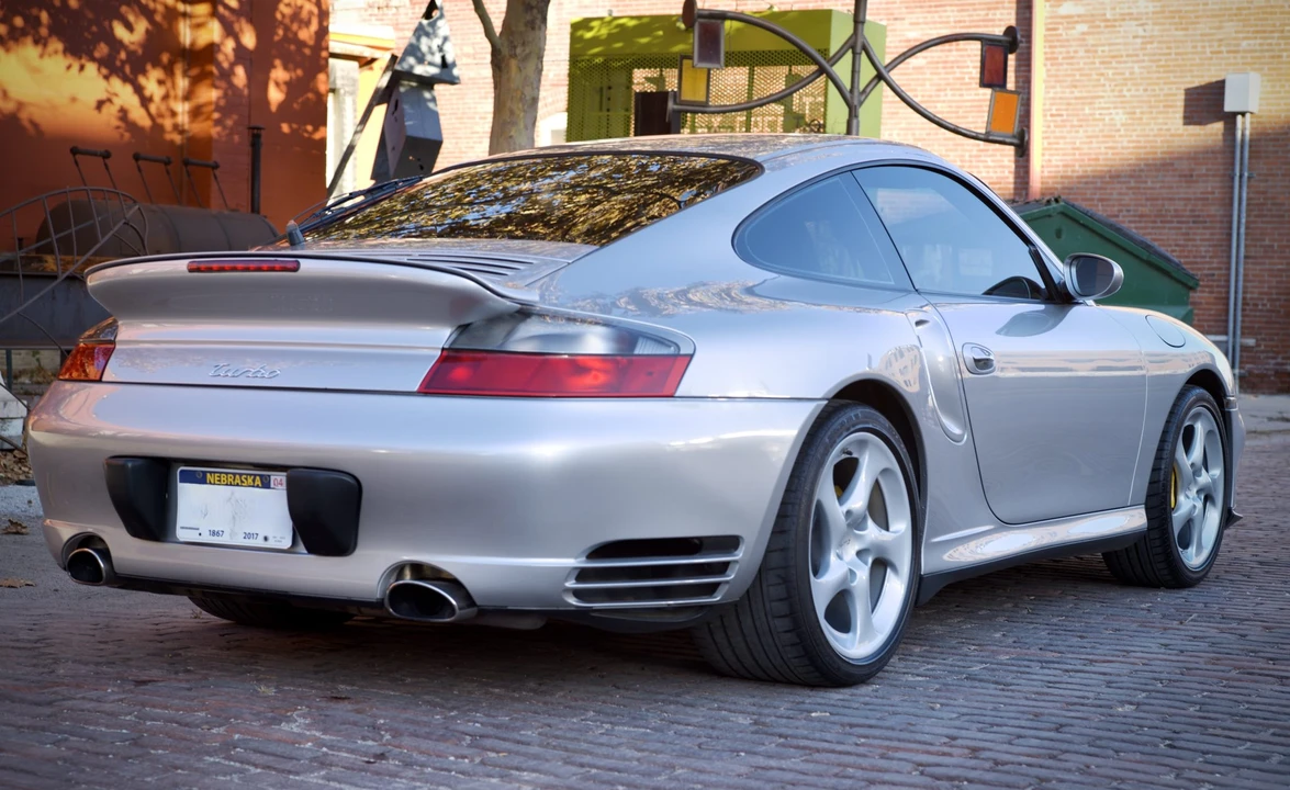 2003 Porsche 996 Turbo - Image 23 of 31