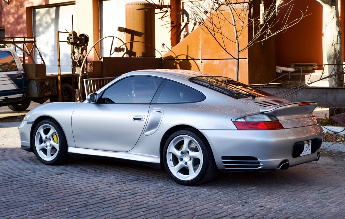 2003 Porsche 996 Turbo - Image 15 of 31