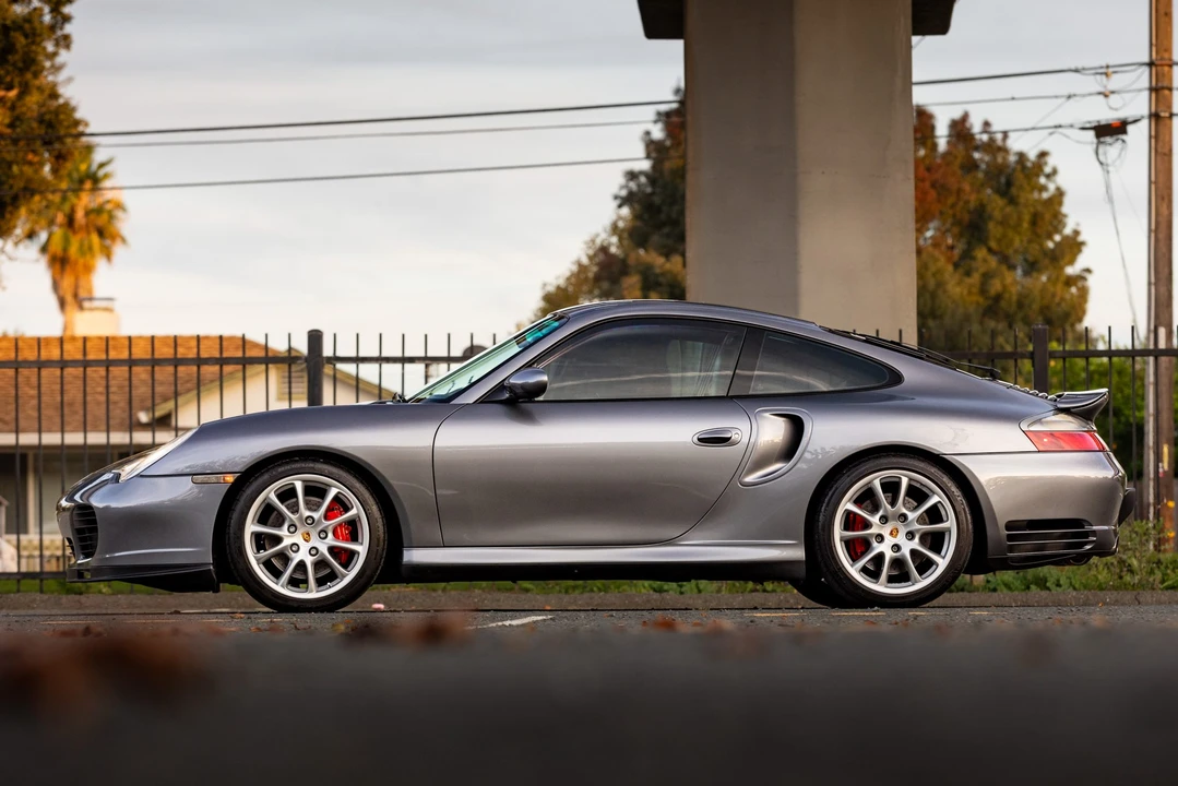 2003 Porsche 996 Turbo - Image 13 of 31