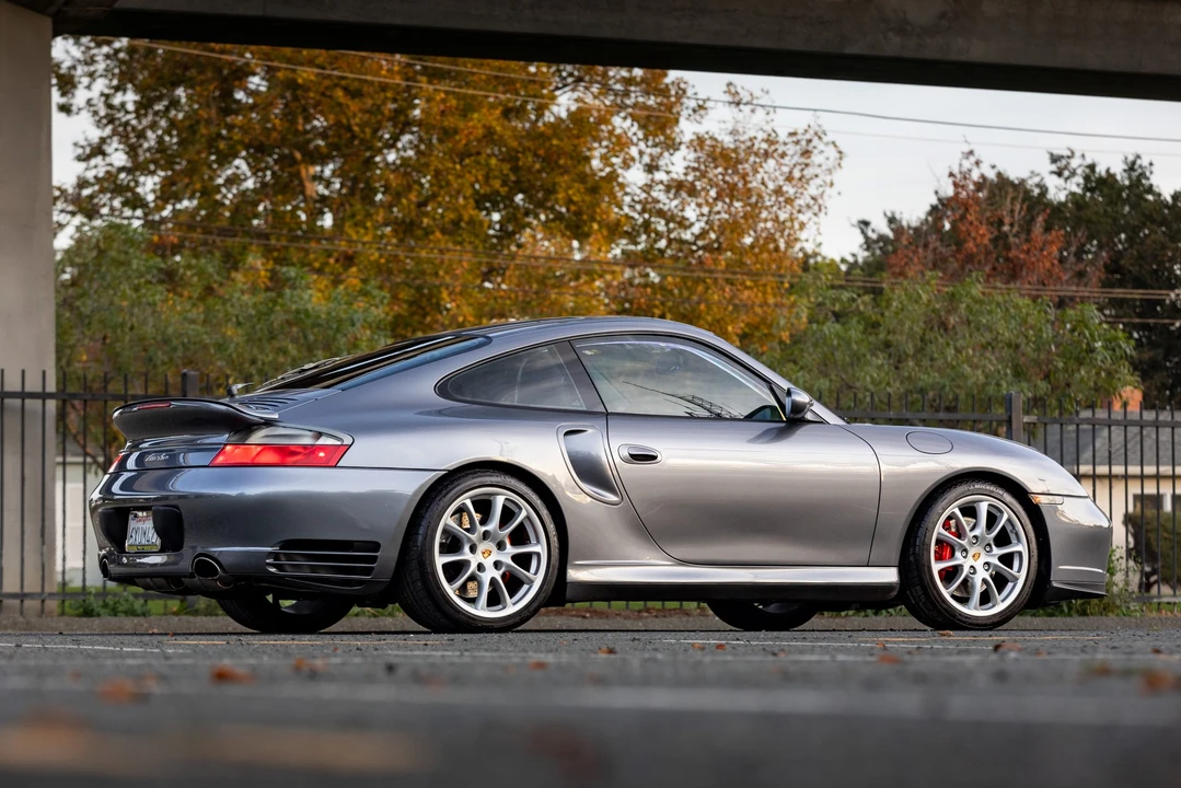 2003 Porsche 996 Turbo - Image 28 of 31