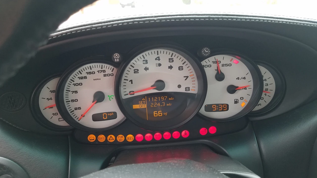 2003 Porsche 996 Turbo - Image 29 of 31