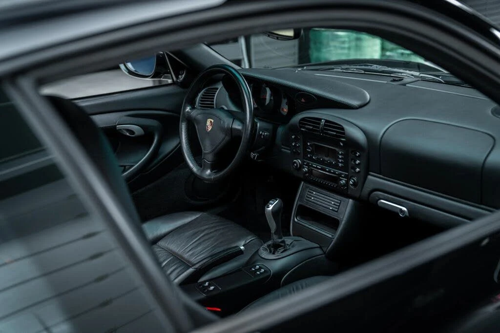 2003 Porsche 996 Turbo - Image 30 of 31