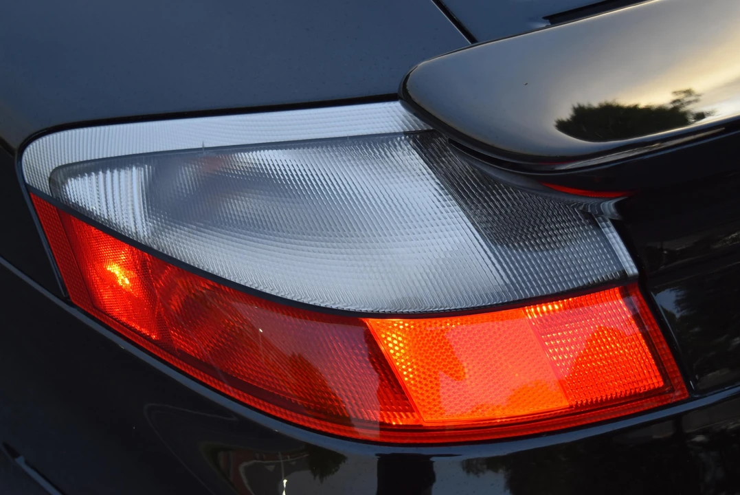 2003 Porsche 996 Turbo - Image 18 of 31