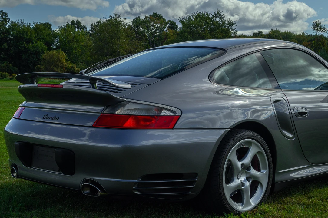 2003 Porsche 996 Turbo - Image 17 of 31