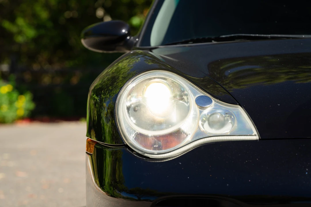 2003 Porsche 996 Turbo - Image 18 of 31