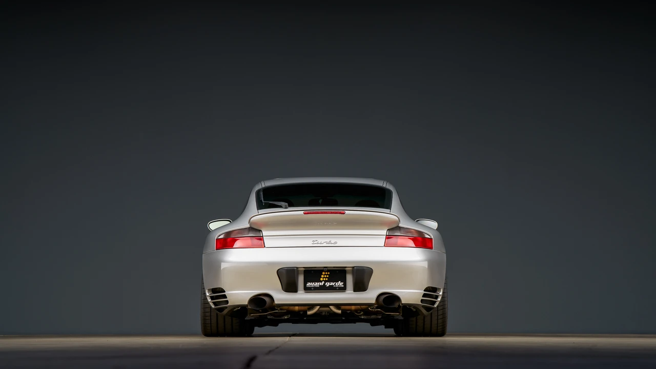2003 Porsche 996 Turbo - Image 11 of 31