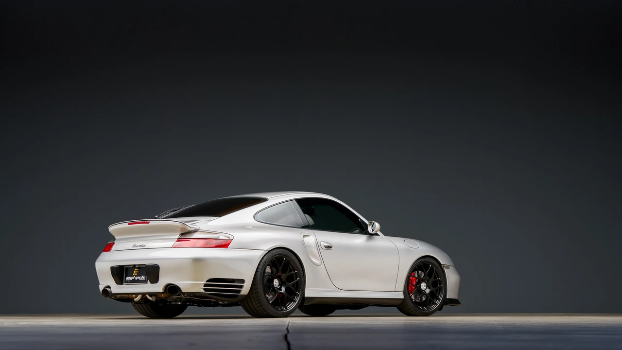 2003 Porsche 996 Turbo - Image 15 of 31