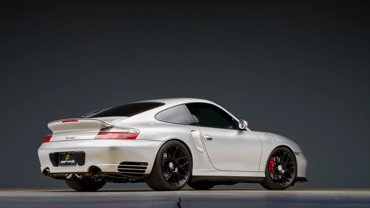 2003 Porsche 996 Turbo - Image 14 of 31