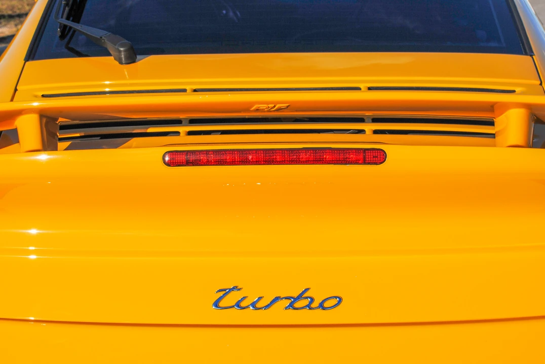 2003 Porsche 996 Turbo - Image 24 of 31