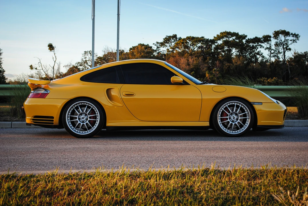 2003 Porsche 996 Turbo - Image 6 of 31