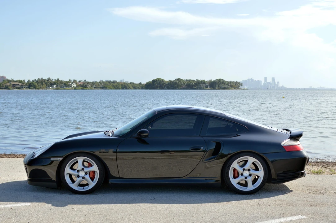 2003 Porsche 996 Turbo - Image 18 of 31