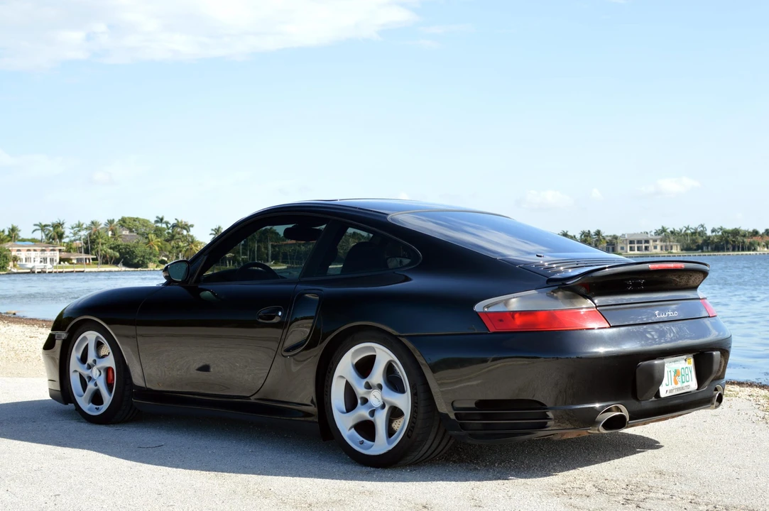 2003 Porsche 996 Turbo - Image 26 of 31