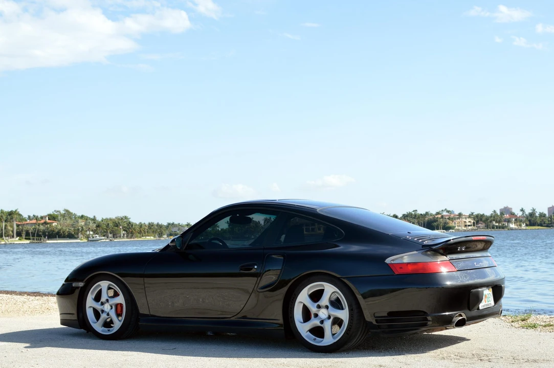 2003 Porsche 996 Turbo - Image 24 of 31