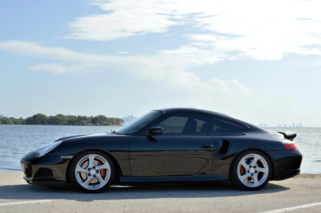 2003 Porsche 996 Turbo - Image 15 of 31