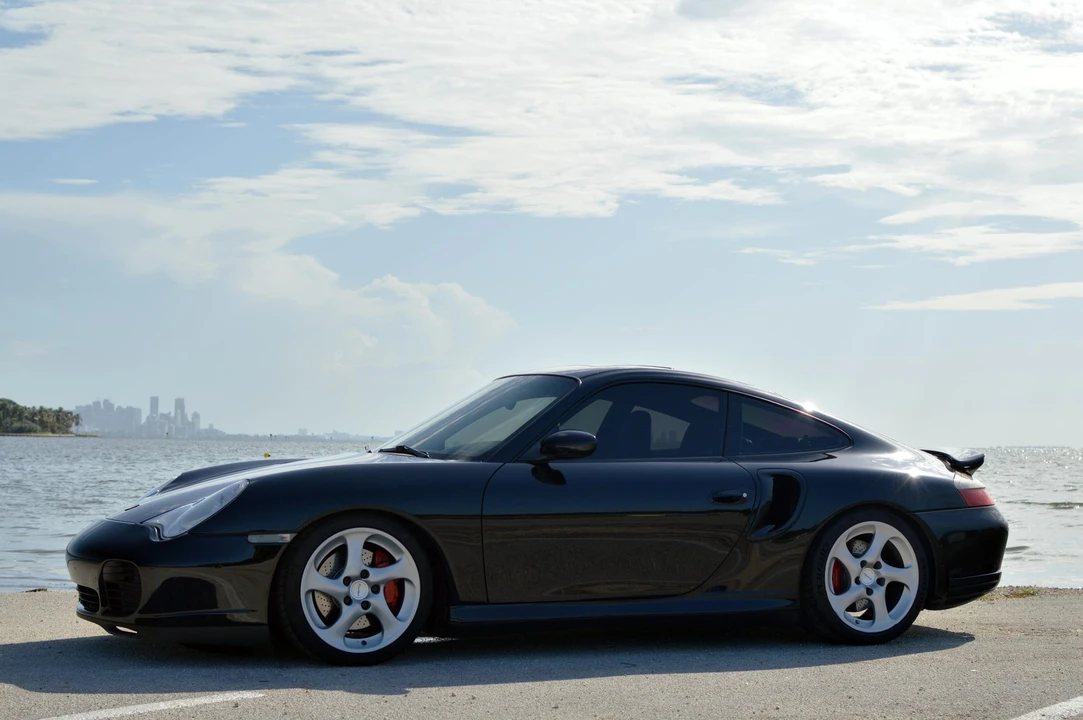 2003 Porsche 996 Turbo - Image 10 of 31