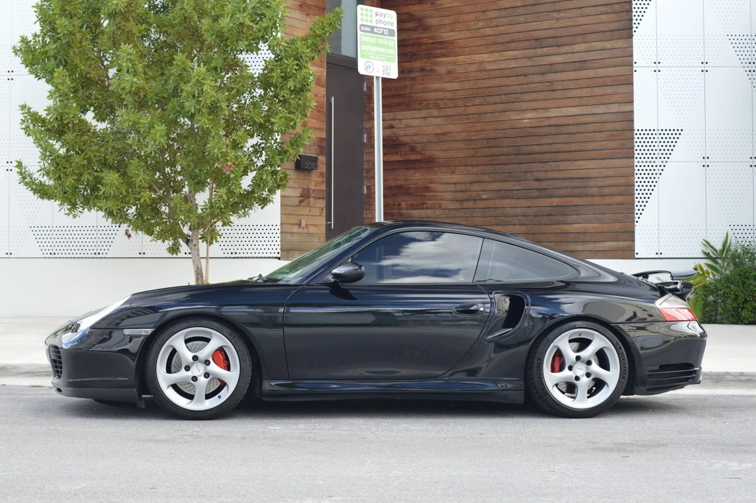 2003 Porsche 996 Turbo - Image 16 of 31