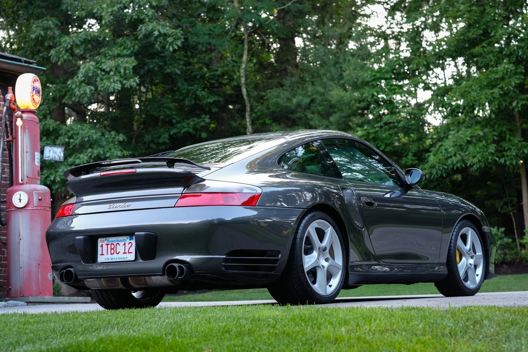 2003 Porsche 996 Turbo - Image 16 of 31