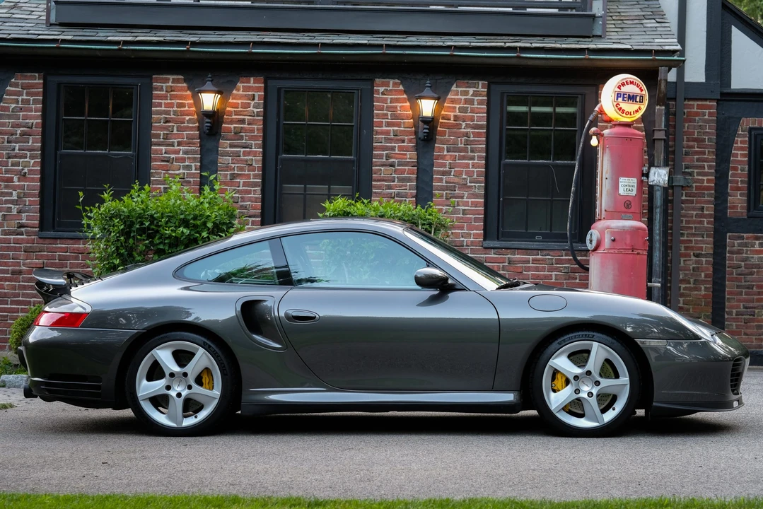 2003 Porsche 996 Turbo - Image 22 of 31