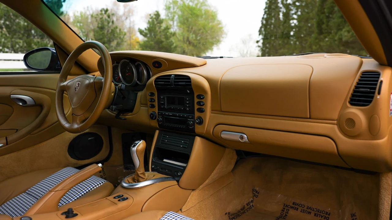 2003 Porsche 996 Turbo - Image 6 of 31
