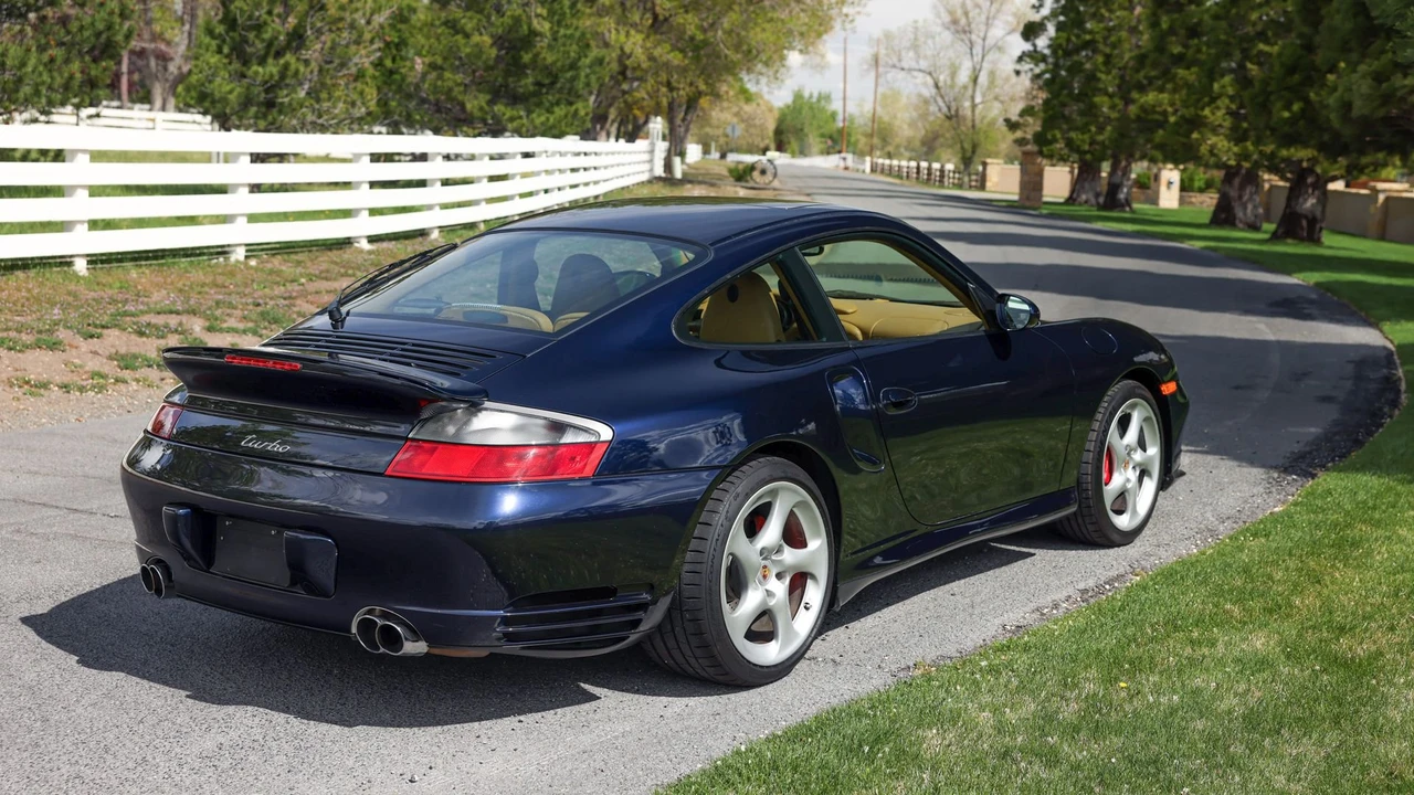 2003 Porsche 996 Turbo - Image 15 of 31