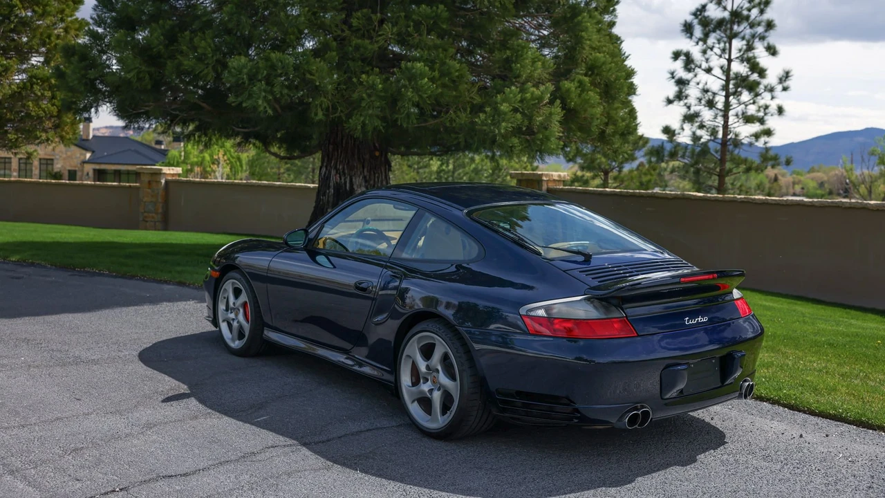 2003 Porsche 996 Turbo - Image 13 of 31