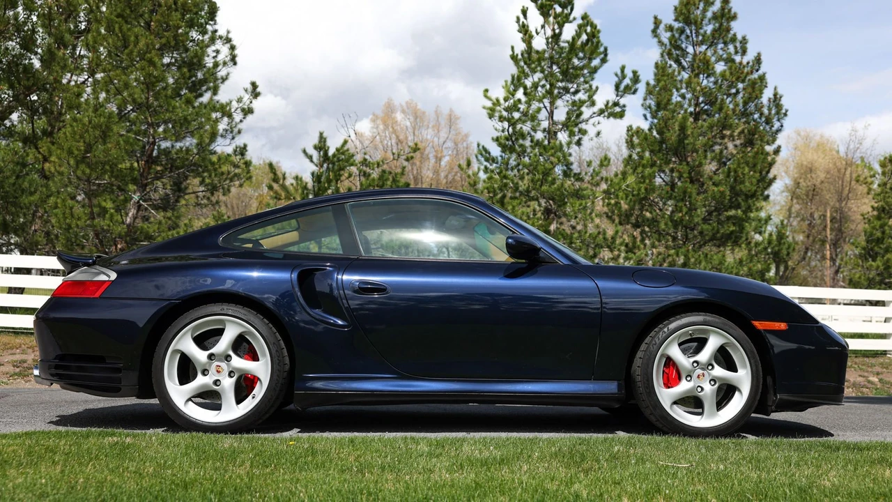 2003 Porsche 996 Turbo - Image 11 of 31