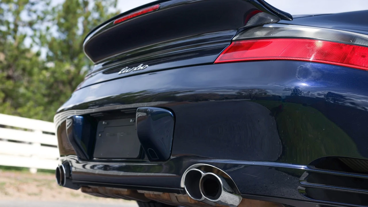 2003 Porsche 996 Turbo - Image 18 of 31