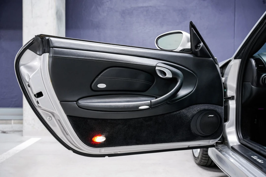 2003 Porsche 996 Turbo - Image 22 of 31