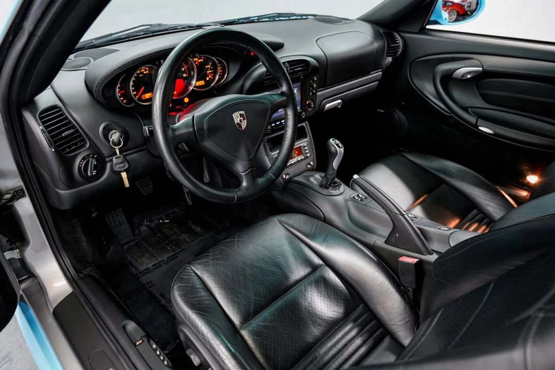2003 Porsche 996 Turbo - Image 9 of 31
