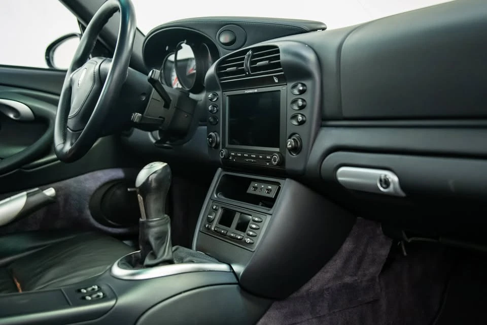 2003 Porsche 996 Turbo - Image 13 of 20