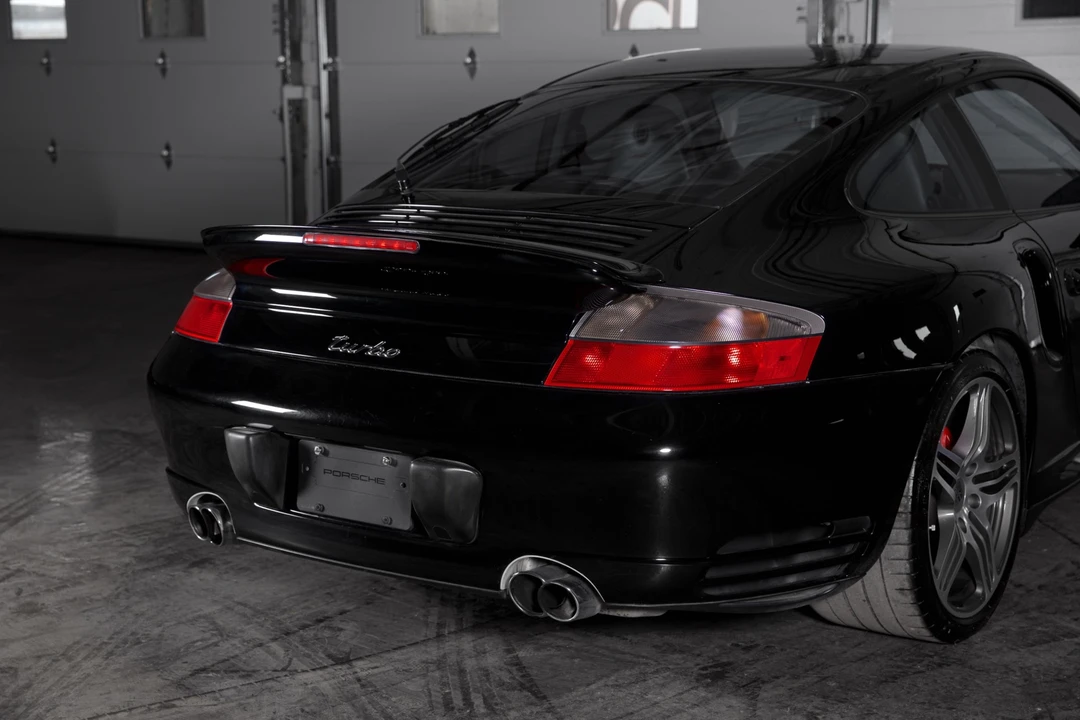 2003 Porsche 996 Turbo - Image 25 of 31