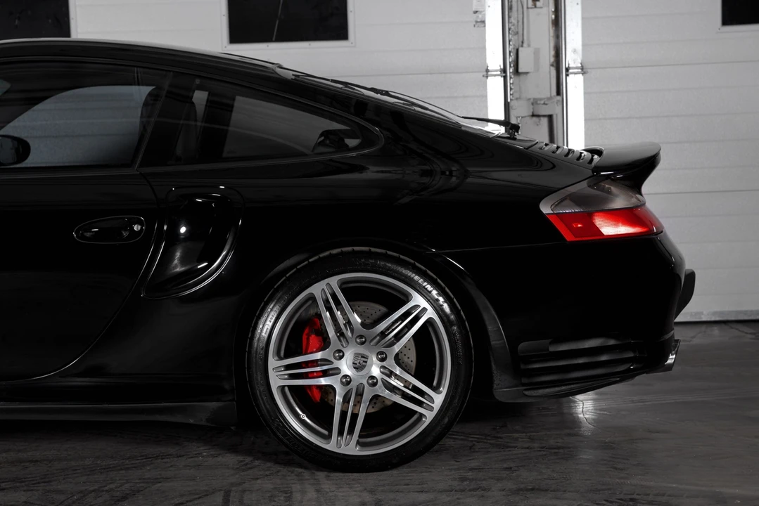 2003 Porsche 996 Turbo - Image 11 of 31