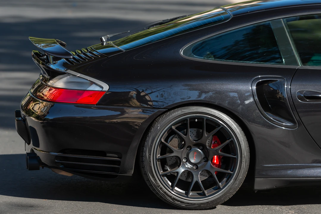 2003 Porsche 996 Turbo - Image 27 of 31