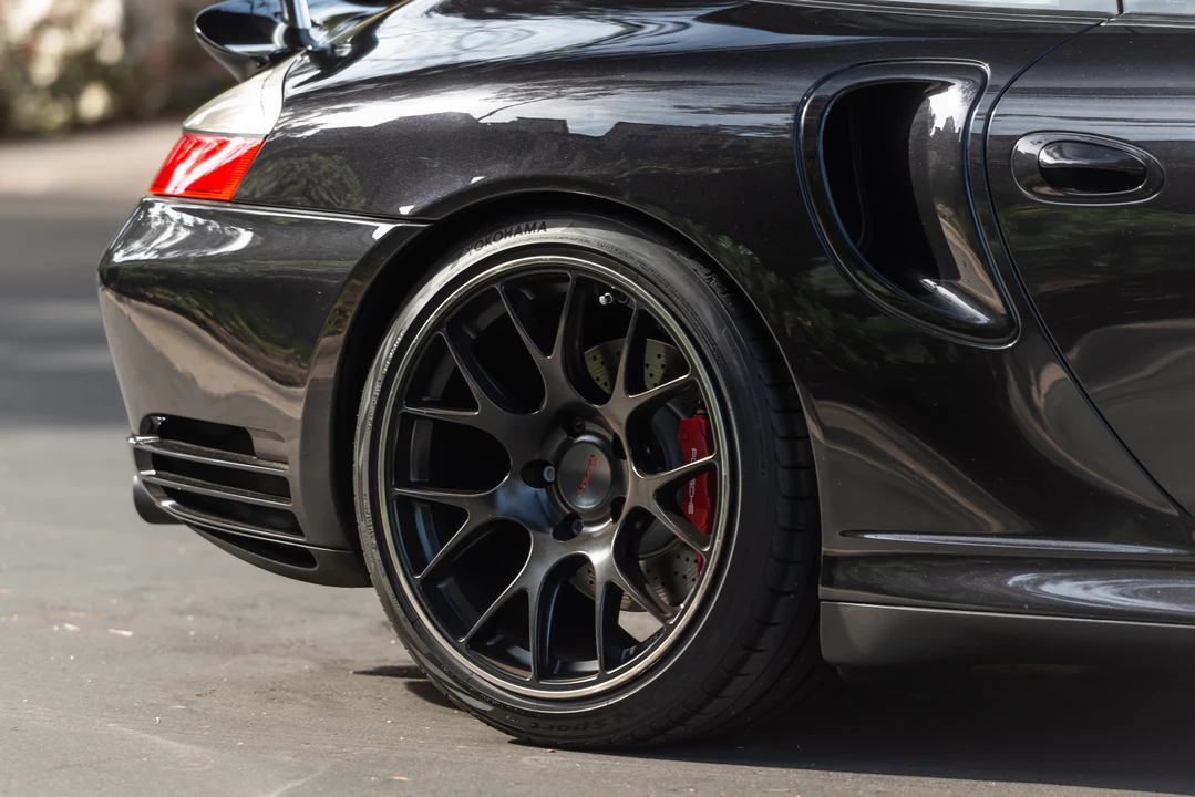 2003 Porsche 996 Turbo - Image 10 of 31