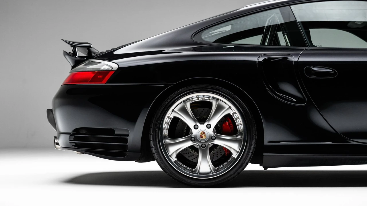 2003 Porsche 996 Turbo - Image 13 of 31