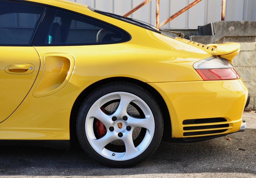 2003 Porsche 996 Turbo - Image 16 of 31