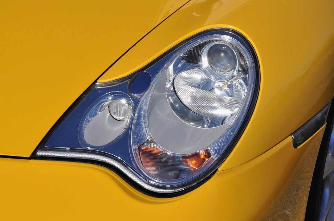 2003 Porsche 996 Turbo - Image 19 of 31