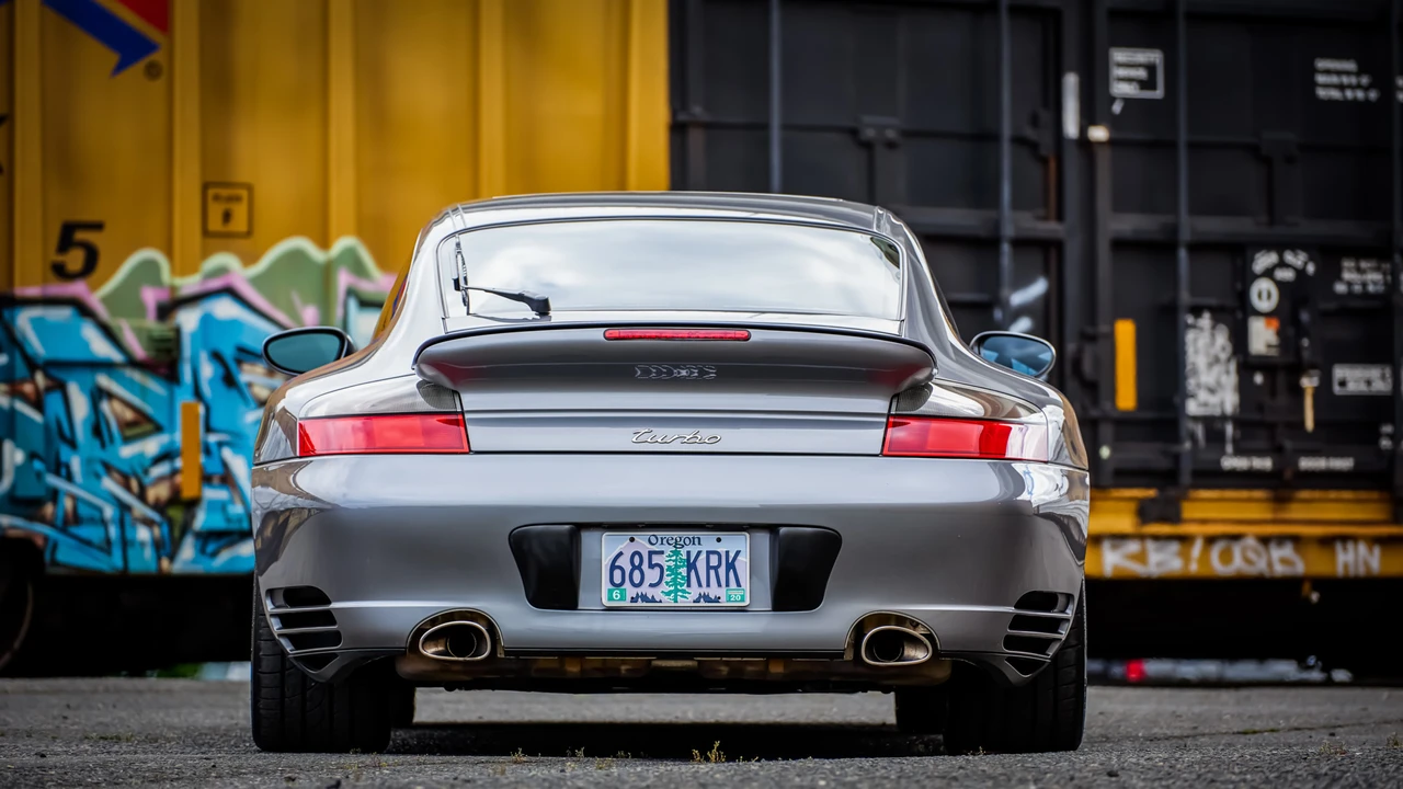 2003 Porsche 996 Turbo - Image 18 of 31
