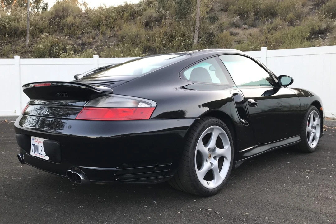 2003 Porsche 996 Turbo - Image 9 of 31