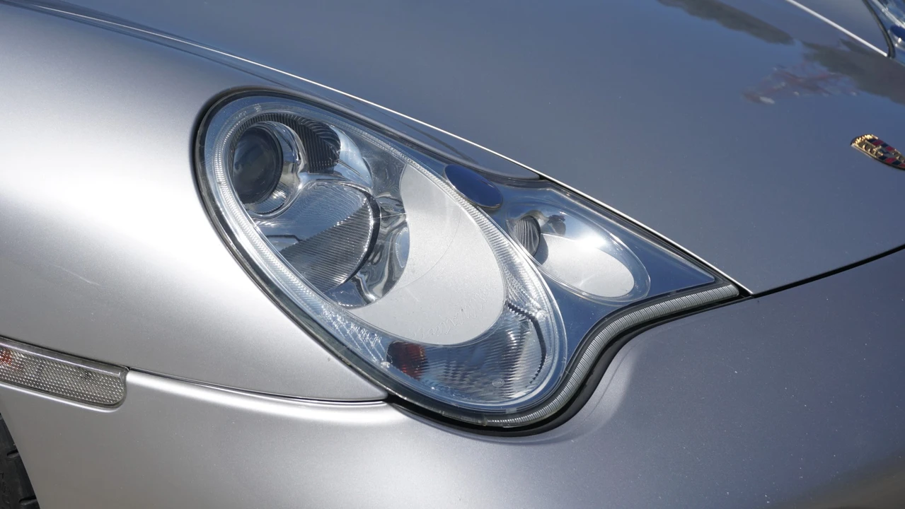 2003 Porsche 996 Turbo - Image 25 of 31