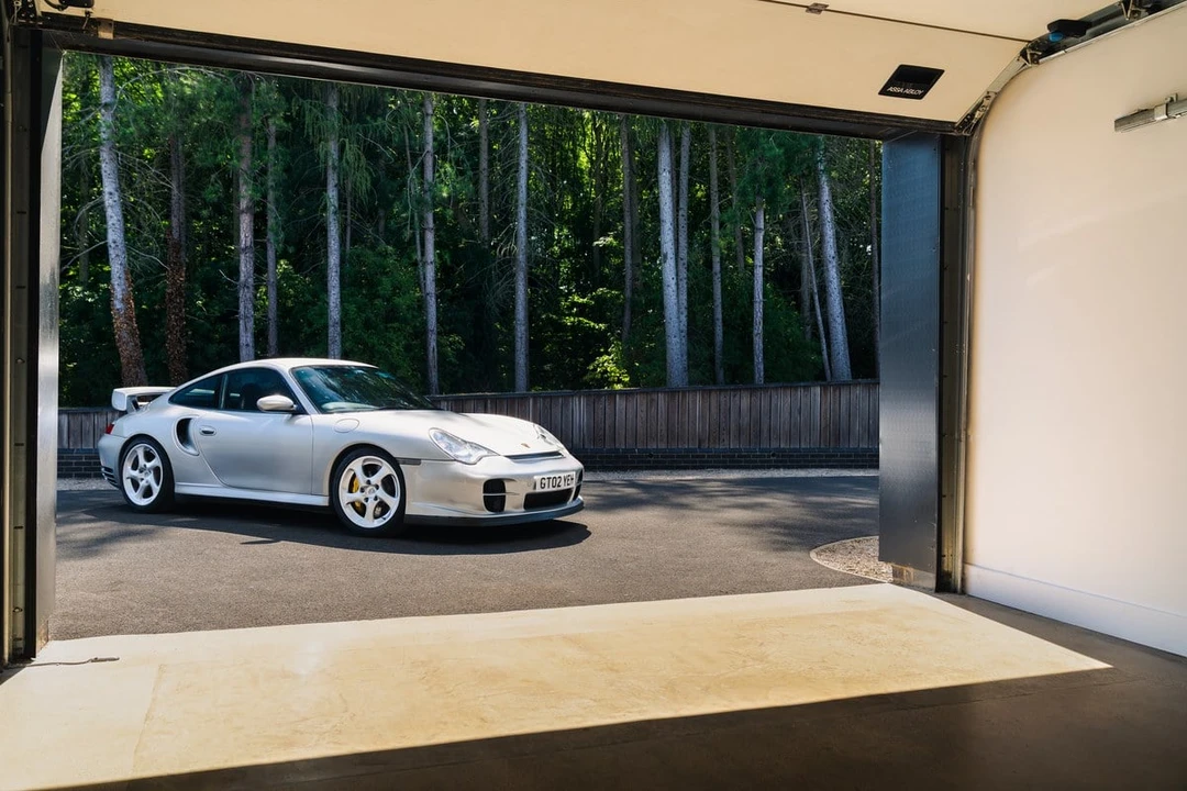 2003 Porsche 996 GT2 - Image 16 of 30