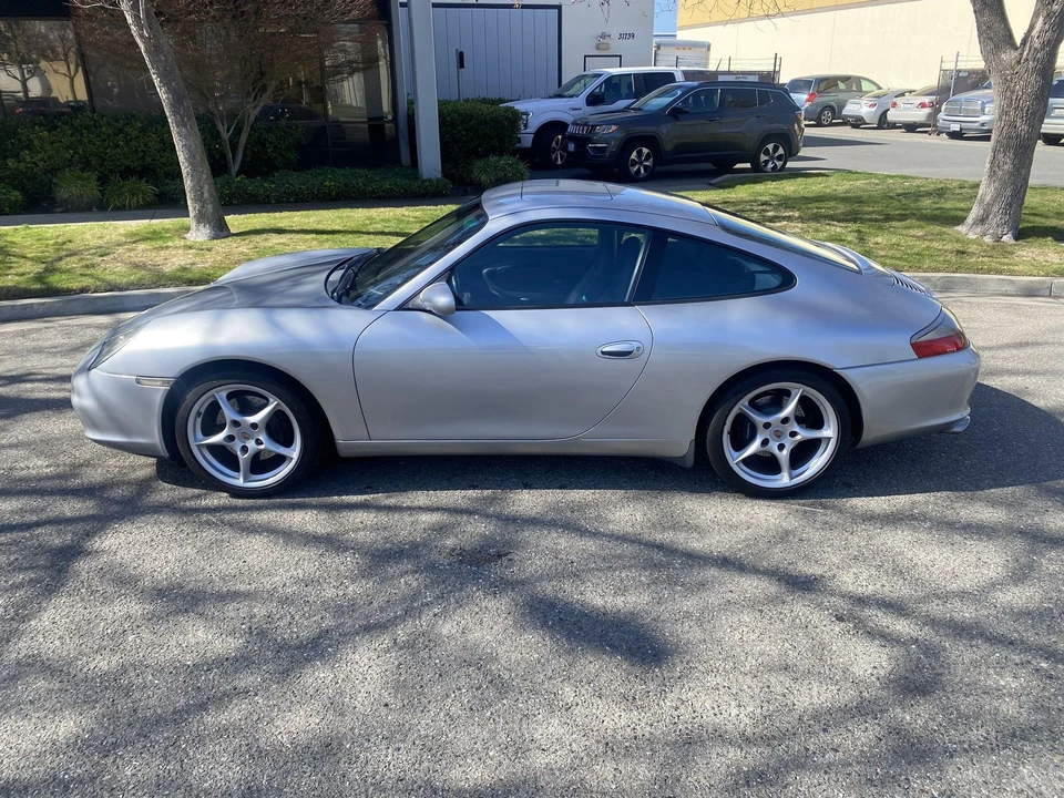2003 Porsche 996 Carrera - Image 12 of 31