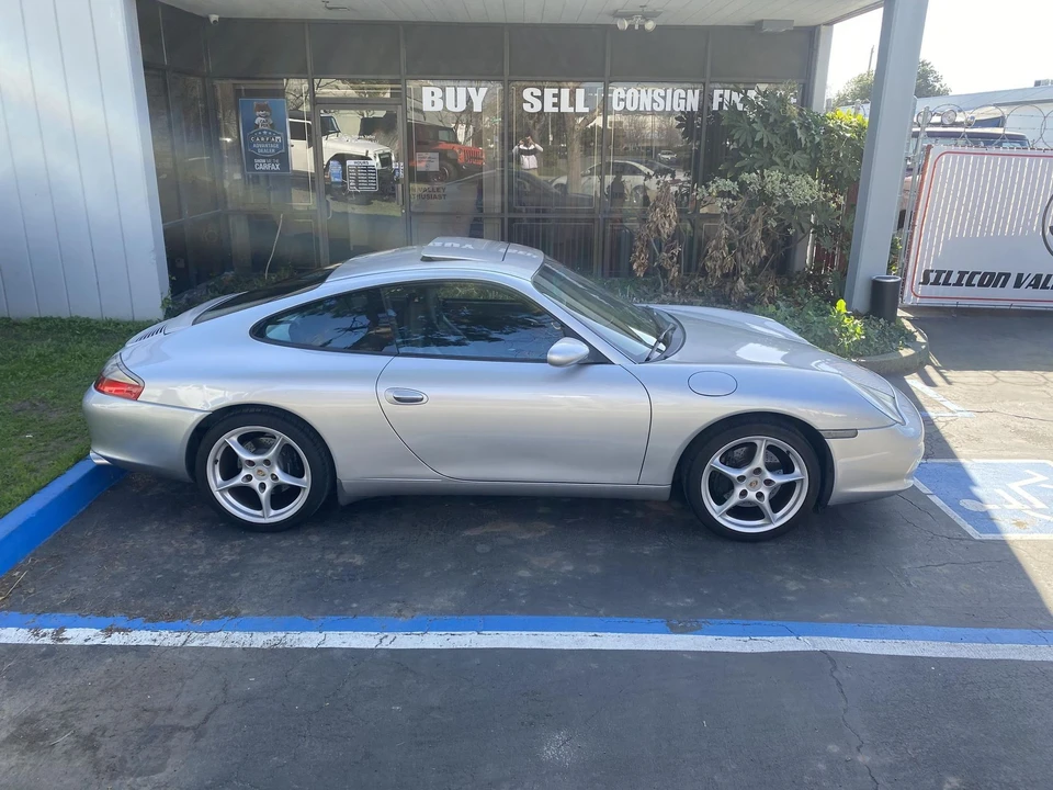 2003 Porsche 996 Carrera - Image 28 of 31