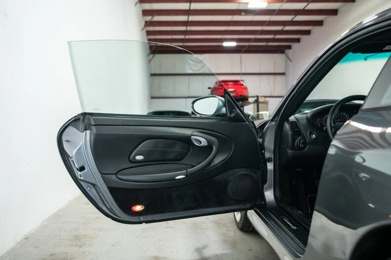 2003 Porsche 996 Carrera - Image 25 of 25