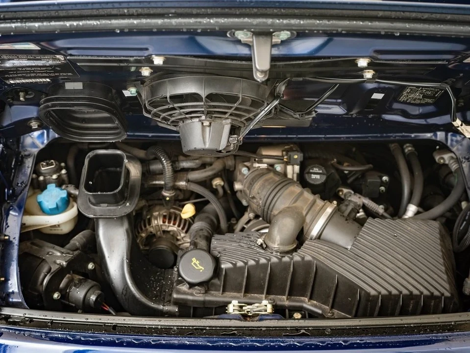 2003 Porsche 996 Carrera - Image 19 of 21