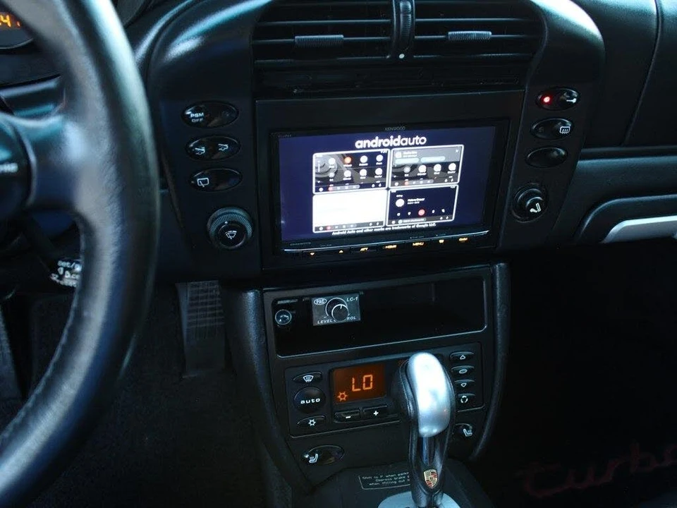 2003 Porsche 996 Carrera - Image 24 of 28