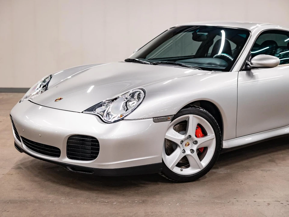 2003 Porsche 911 - Image 17 of 31