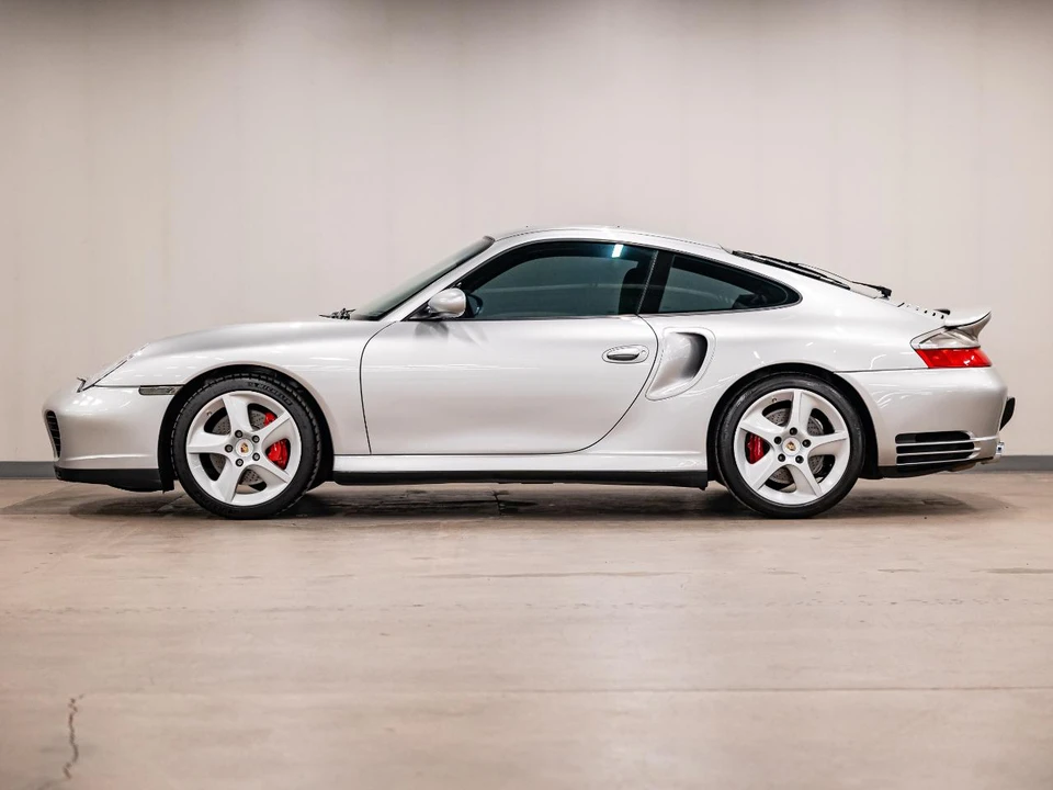 2003 Porsche 911 - Image 18 of 31