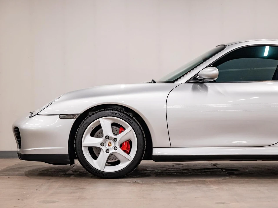 2003 Porsche 911 - Image 19 of 31