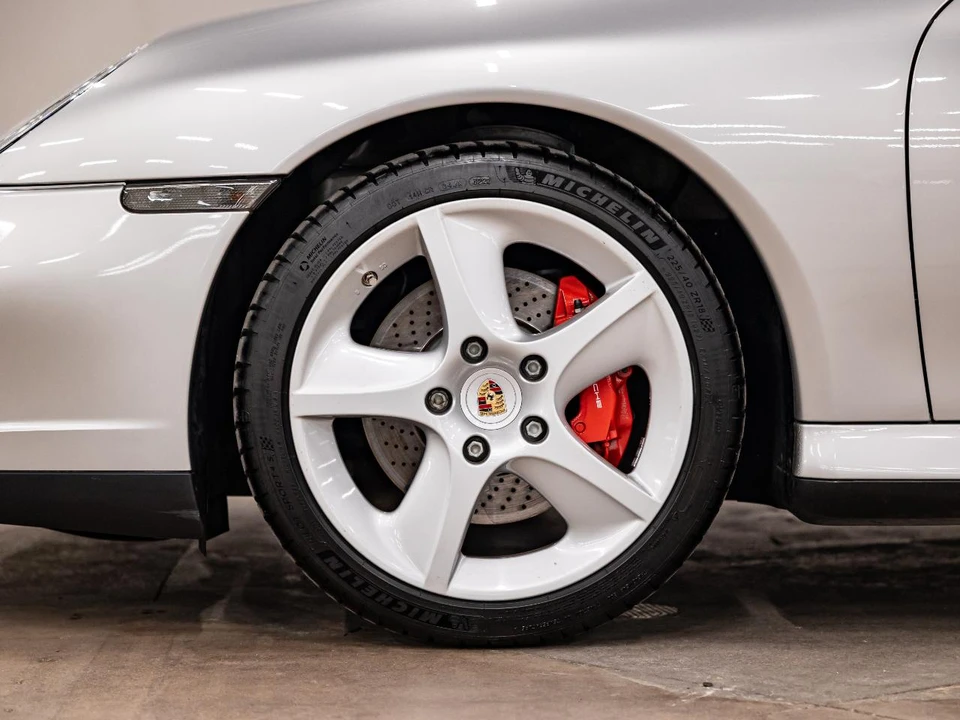 2003 Porsche 911 - Image 22 of 31